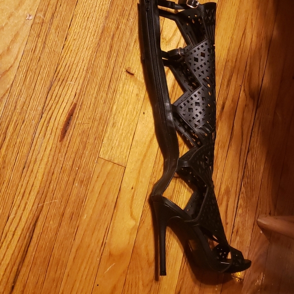 VIGO FIONE Shoes - Vigo Foine Knee-high Stiletto-heel Gladiator Hee
